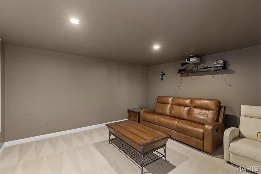 Kingspointe - Residential