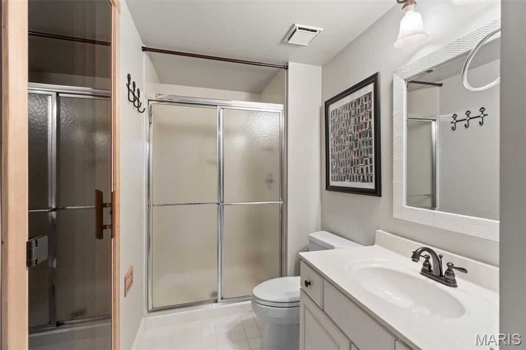 Kingspointe - Residential