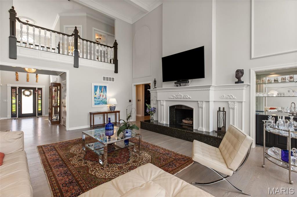 Kingspointe - Residential