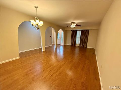 Tiny photo for 352 Turfwood Drive, Ballwin, MO 63021 (MLS # 26026131)