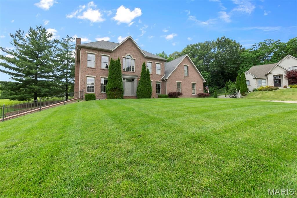 Photo of 807 Caribou Court, Cape Girardeau, MO 63701 (MLS # 26024296)