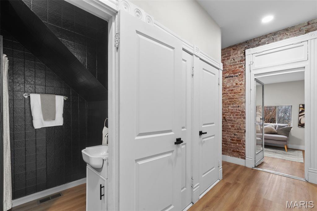 Hoche Add - Residential