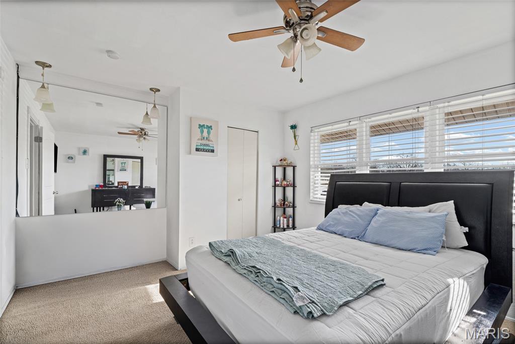 Hazelcrest Condo - Residential