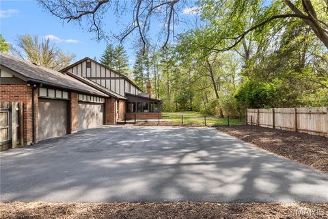 Tiny photo for 123 Pinehurst Estates Drive, Creve Coeur, MO 63141 (MLS # 26017664)