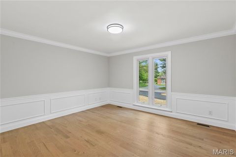 Tiny photo for 123 Pinehurst Estates Drive, Creve Coeur, MO 63141 (MLS # 26017664)