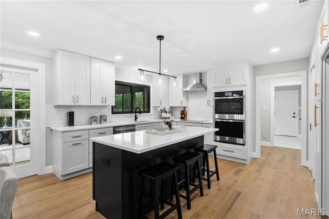 Tiny photo for 123 Pinehurst Estates Drive, Creve Coeur, MO 63141 (MLS # 26017664)