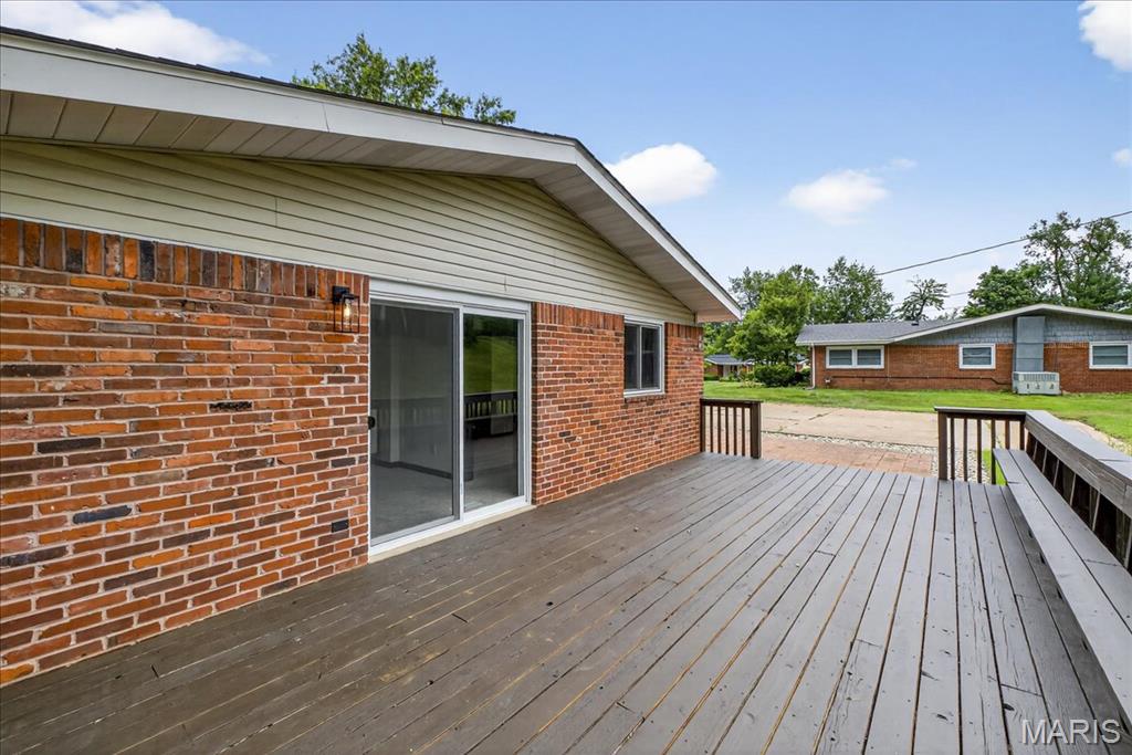 St Louis, Missouri 63132, United States, 4 Bedrooms Bedrooms, ,3 BathroomsBathrooms,Residential,Pending,182494