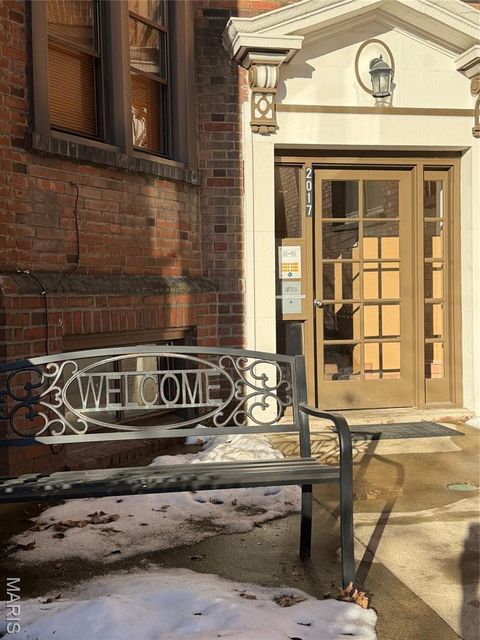 Tiny photo for 2017 S Grand Boulevard #304, St Louis, MO 63104 (MLS # 26009149)