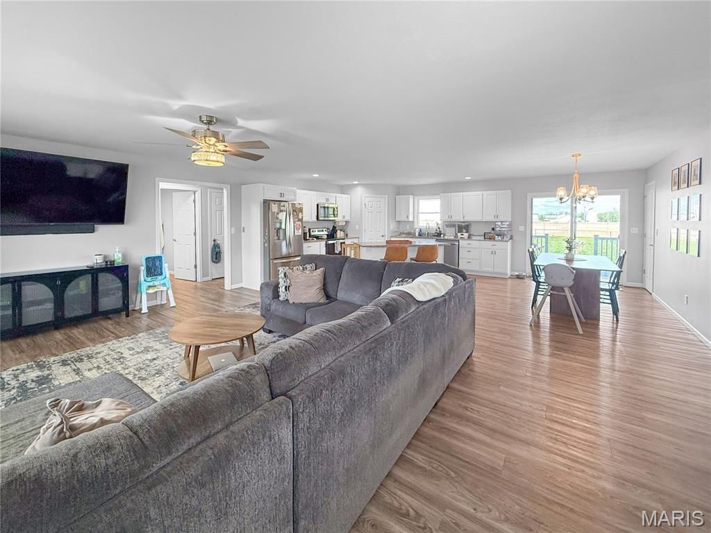 Photo of 106 Janet Trail, Palmyra, MO 63461 (MLS # 26025846)