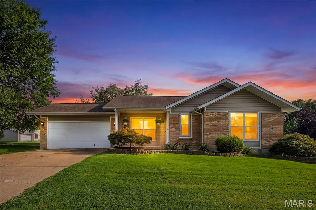 Photo of 201 Clearwood Court, St Peters, MO 63376 (MLS # 26033605)