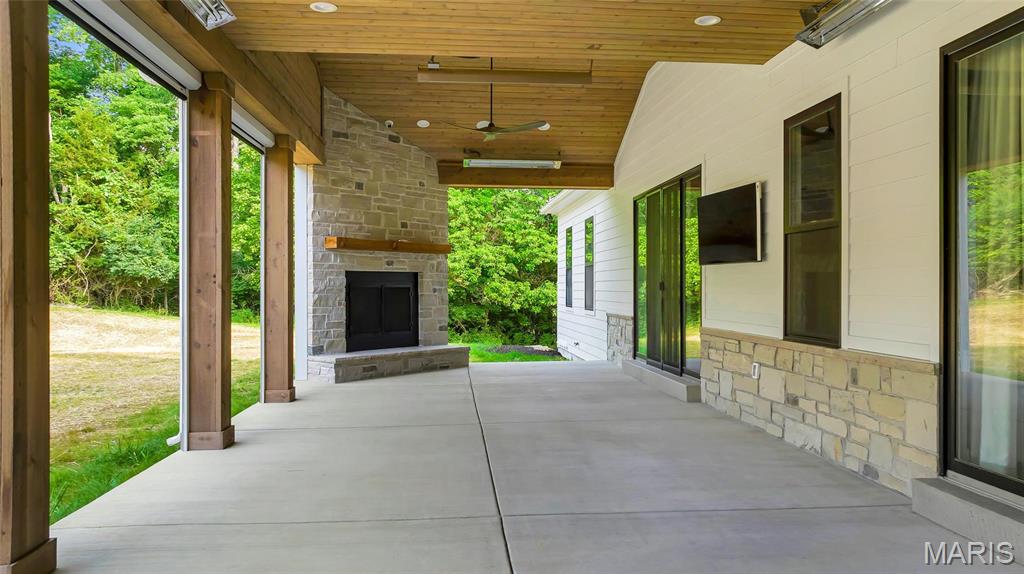 Flat Rock Valley - Residential