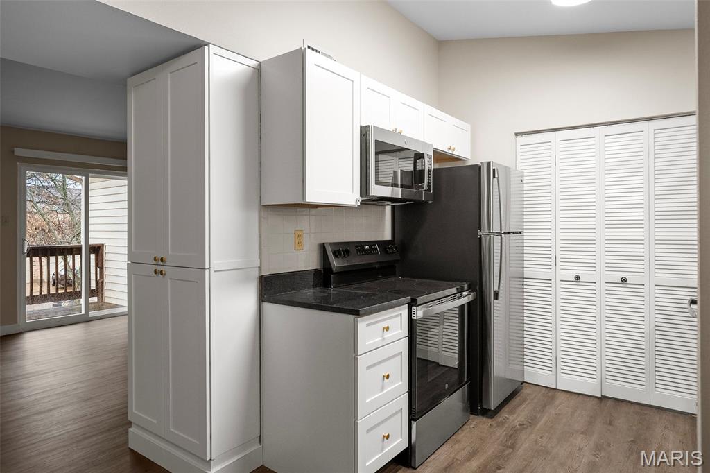 Sandalwood Creek Condo Ph Four- - Residential