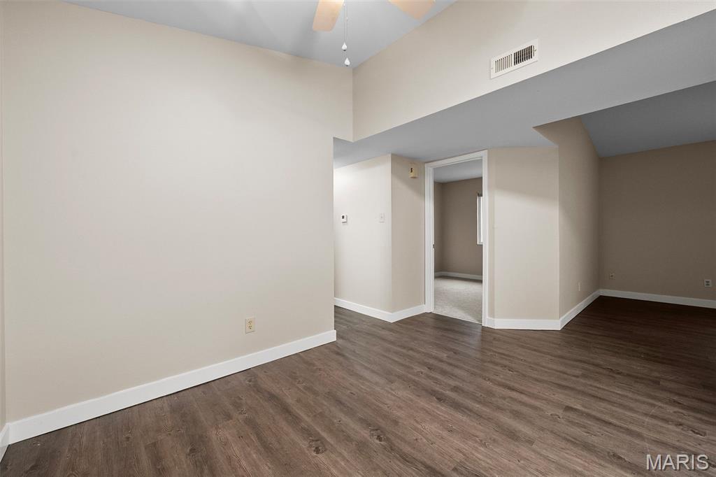 Sandalwood Creek Condo Ph Four- - Residential