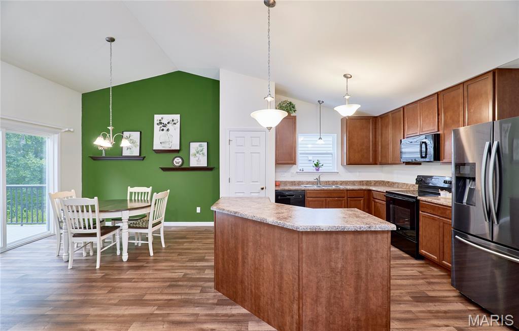 5124 Eagle Wing Court