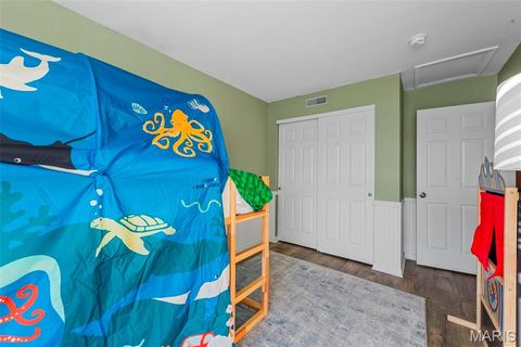 Tiny photo for 1949 Hunting Lake Court #304, Kirkwood, MO 63122 (MLS # 25076654)