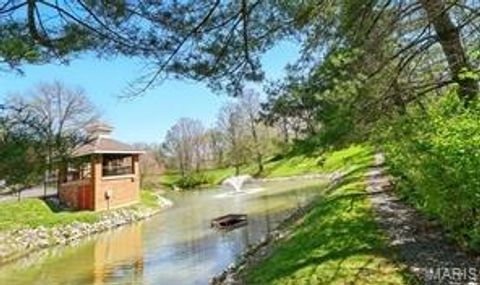 Tiny photo for 1949 Hunting Lake Court #304, Kirkwood, MO 63122 (MLS # 25076654)