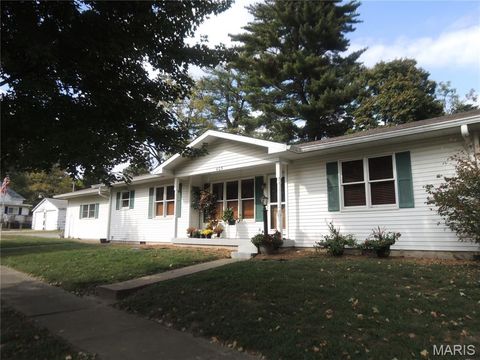 405 W Spring Street Greenville IL 62246