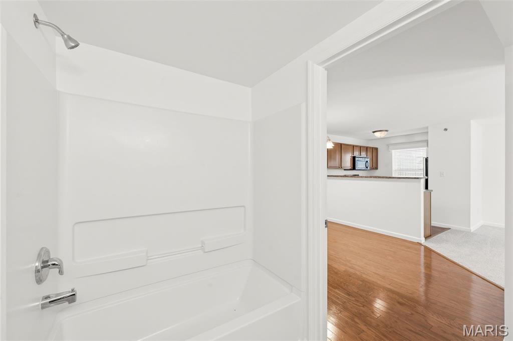 Bella Vista Condo #7 - Residential