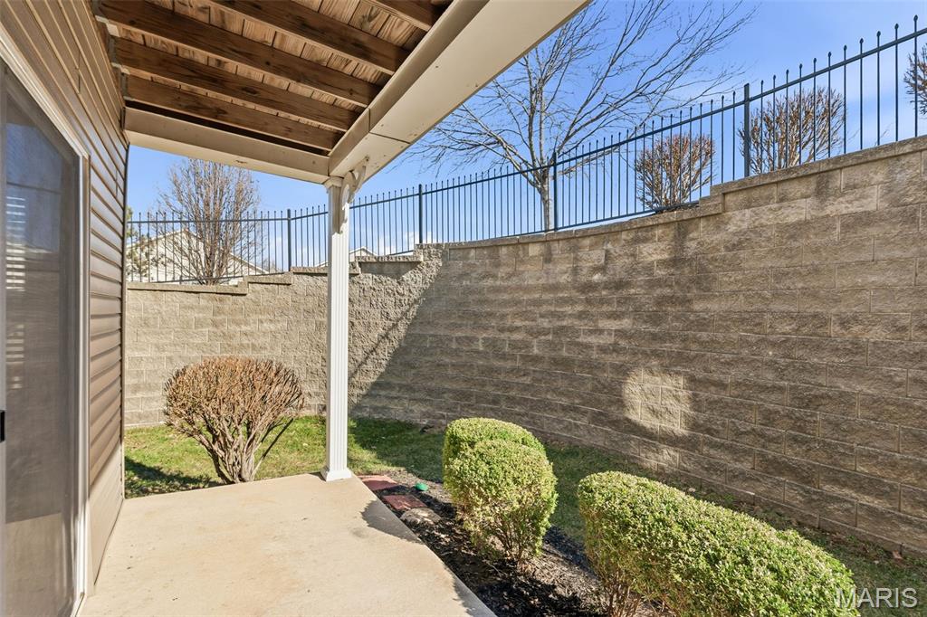 Bella Vista Condo #7 - Residential