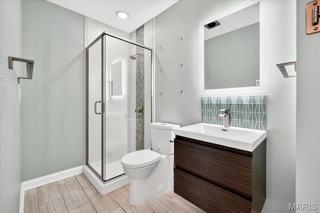 Brentwood Forest Condo Ph Three - Residential