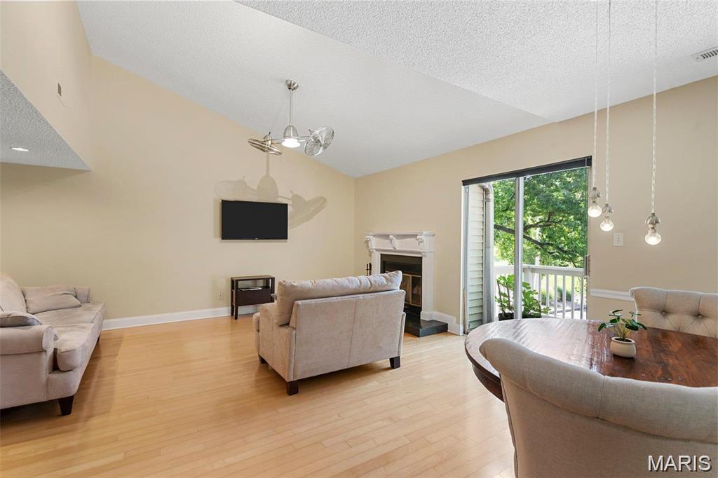 Brentwood Forest Condo Ph Three - Residential