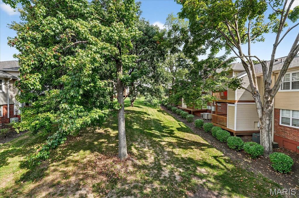 Brentwood Forest Condo Ph Three - Residential