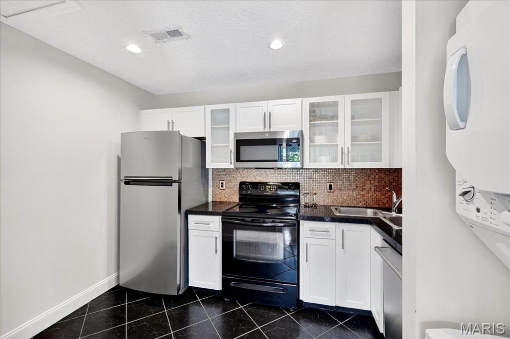 Brentwood Forest Condo Ph Three - Residential