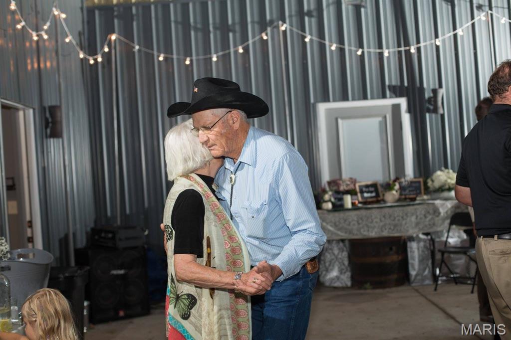 NA - Commercial Sale