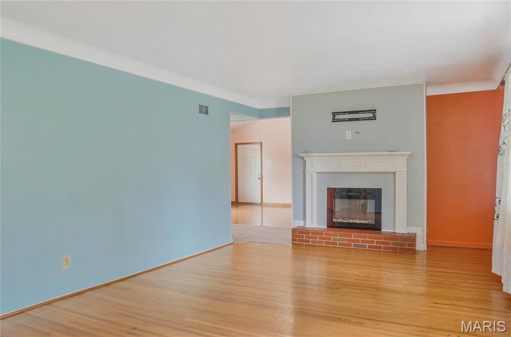 4 Hazelwood Lane