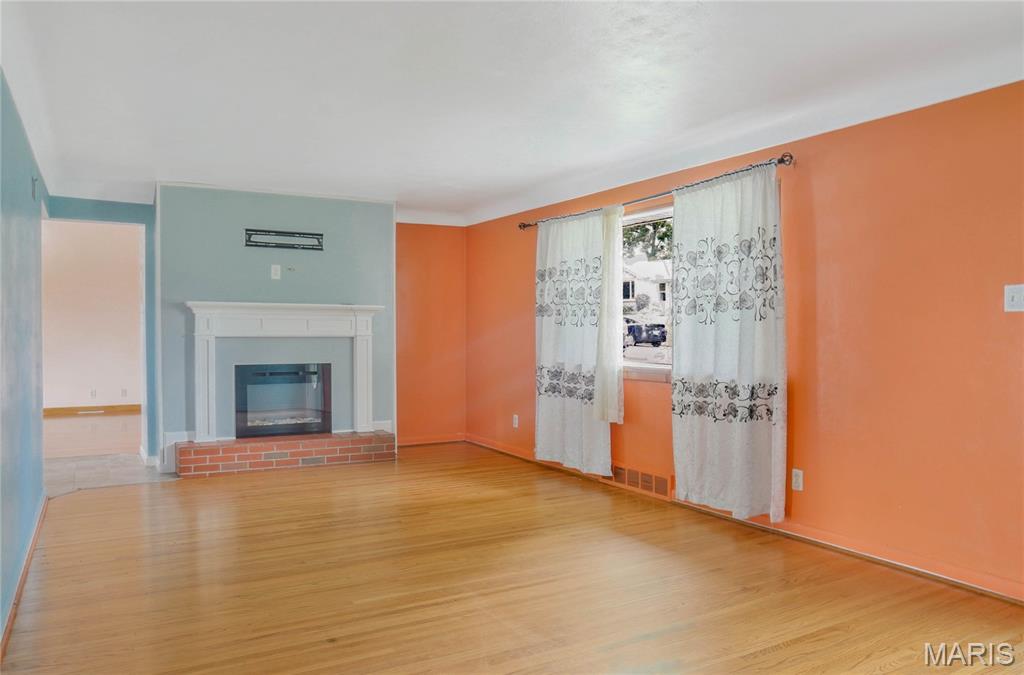 4 Hazelwood Lane