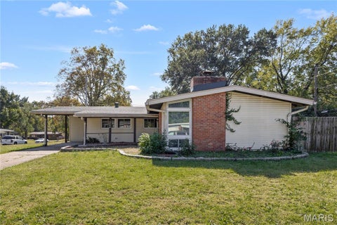Photo of 2200 Saint Catherine Street, Florissant, MO 63033 (MLS # 26067173)