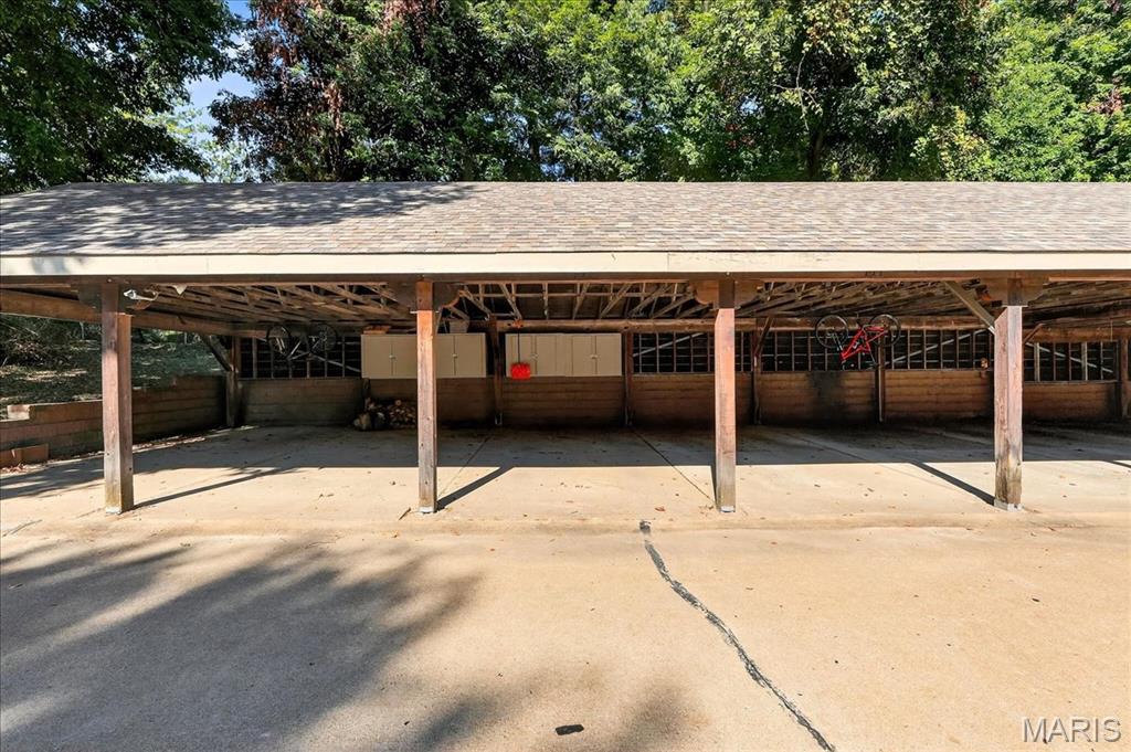 Parkside Condo Tr B - Residential