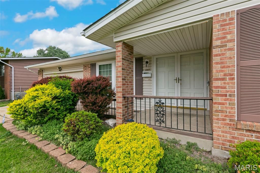 Photo of 1285 Flamingo Drive, Florissant, MO 63031 (MLS # 26024333)