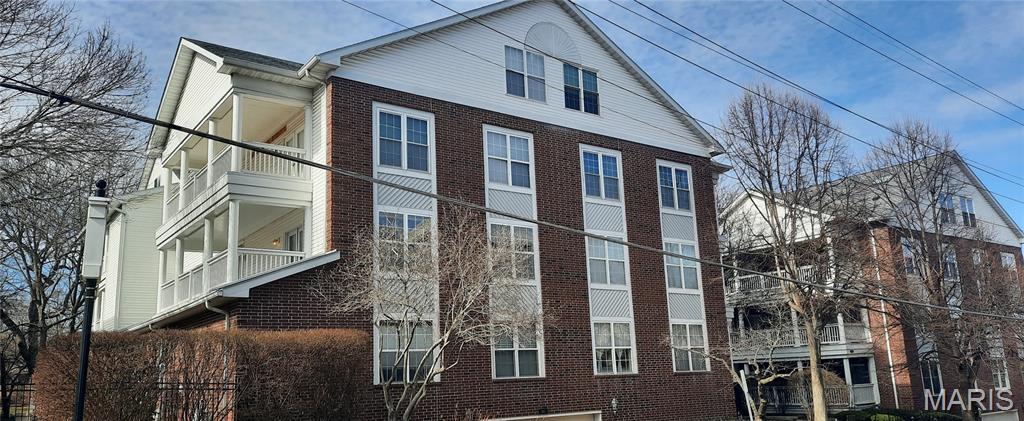 Carlton Manor Condo - Residential