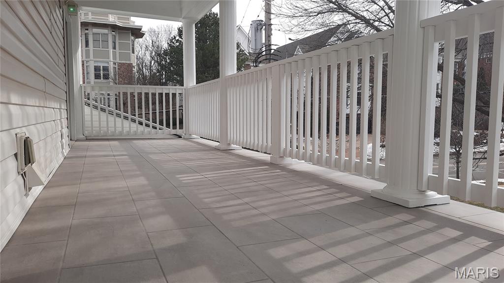 Carlton Manor Condo - Residential