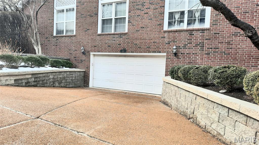 Carlton Manor Condo - Residential