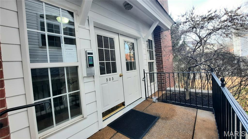 Carlton Manor Condo - Residential