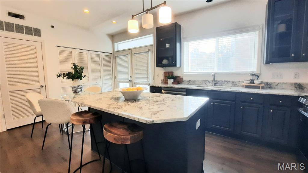 Carlton Manor Condo - Residential