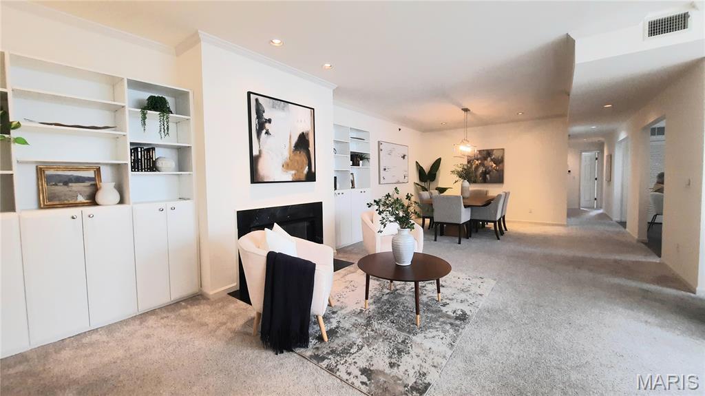 Carlton Manor Condo - Residential