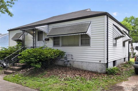 Tiny photo for 1941 Farrell Drive, St Louis, MO 63133 (MLS # 26026557)