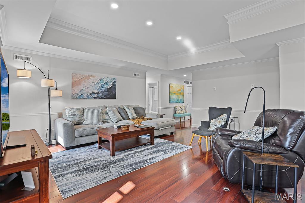 Coeur De Royale Condo Ph 4 - Residential