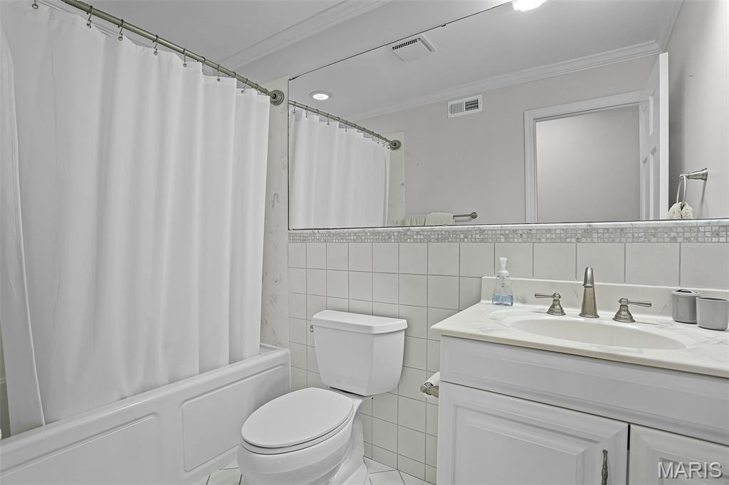 Coeur De Royale Condo Ph 4 - Residential