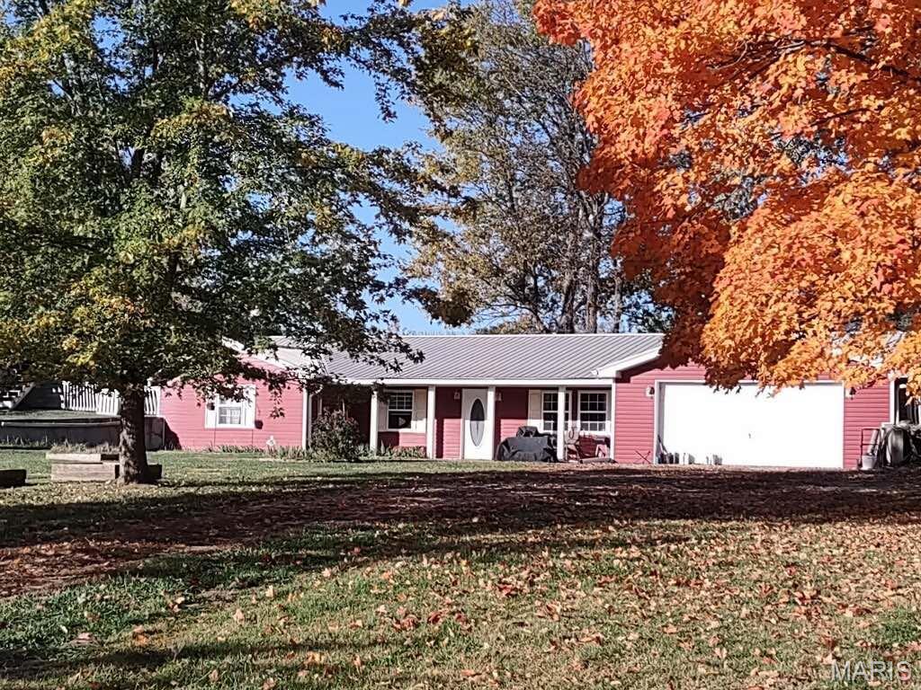 Clarksville, Missouri 63336, United States, 4 Bedrooms Bedrooms, ,2 BathroomsBathrooms,Residential,Active,141050