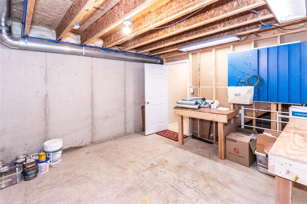 Manchester, Missouri 63088, United States, 3 Bedrooms Bedrooms, ,3 BathroomsBathrooms,Residential,Pending,135823