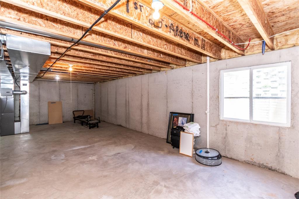 Manchester, Missouri 63088, United States, 3 Bedrooms Bedrooms, ,3 BathroomsBathrooms,Residential,Pending,135823