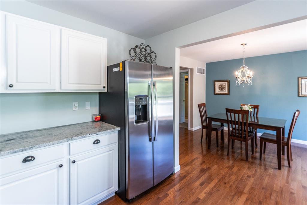 Manchester, Missouri 63088, United States, 3 Bedrooms Bedrooms, ,3 BathroomsBathrooms,Residential,Pending,135823