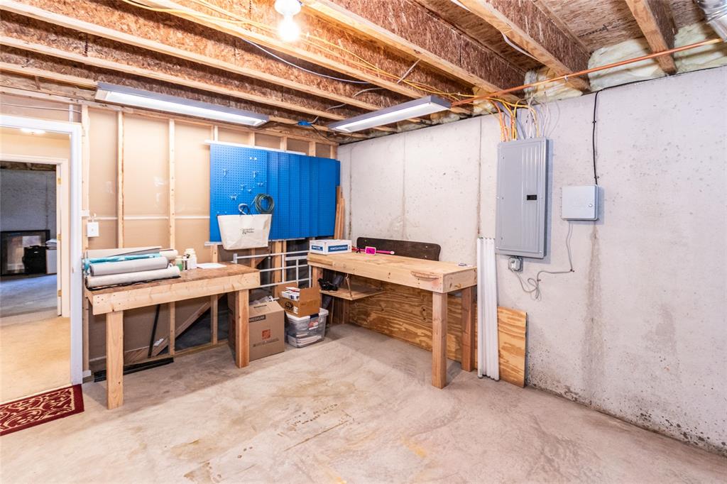 Manchester, Missouri 63088, United States, 3 Bedrooms Bedrooms, ,3 BathroomsBathrooms,Residential,Pending,135823