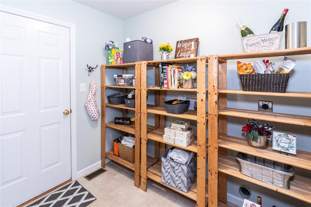 Manchester, Missouri 63088, United States, 3 Bedrooms Bedrooms, ,3 BathroomsBathrooms,Residential,Pending,135823