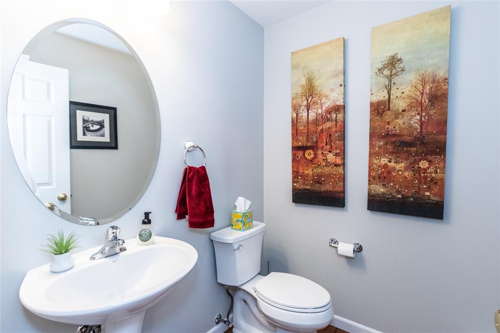 Manchester, Missouri 63088, United States, 3 Bedrooms Bedrooms, ,3 BathroomsBathrooms,Residential,Pending,135823