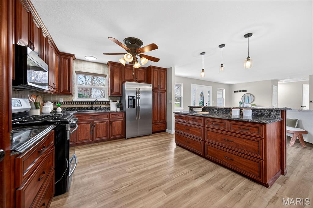 Barnhart Hills Estates Resub - Residential